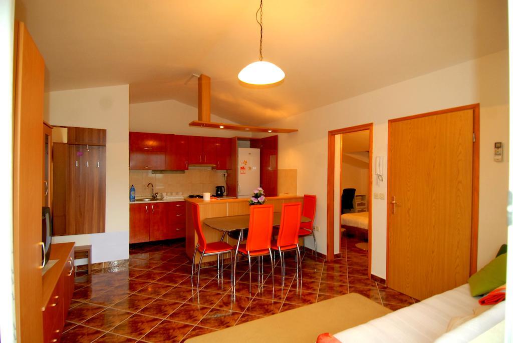 Guesthouse Konti Rijeka Phòng bức ảnh