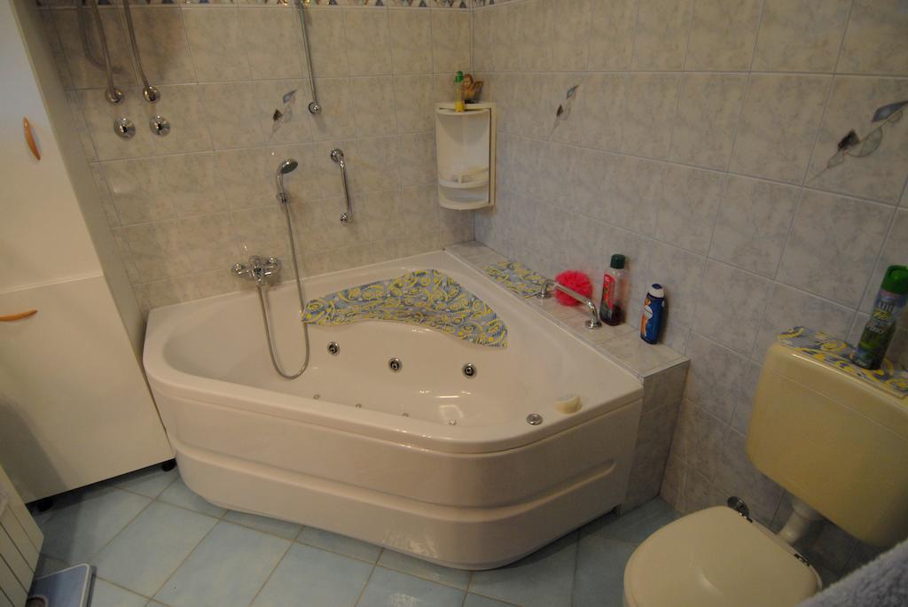 Guesthouse Konti Rijeka Phòng bức ảnh
